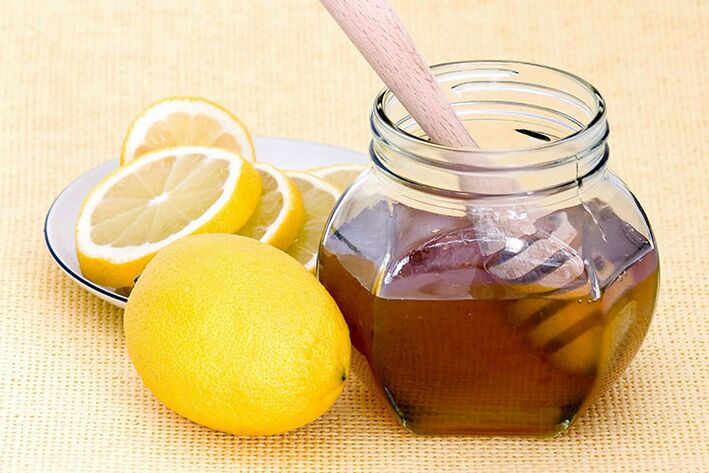 El limón y la miel son los ingredientes de la mascarilla, que pueden blanquear y tensar perfectamente la piel del rostro. 