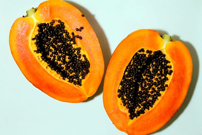 La papaya es una fruta exótica, su mascarilla dejará la piel tersa y suave. 